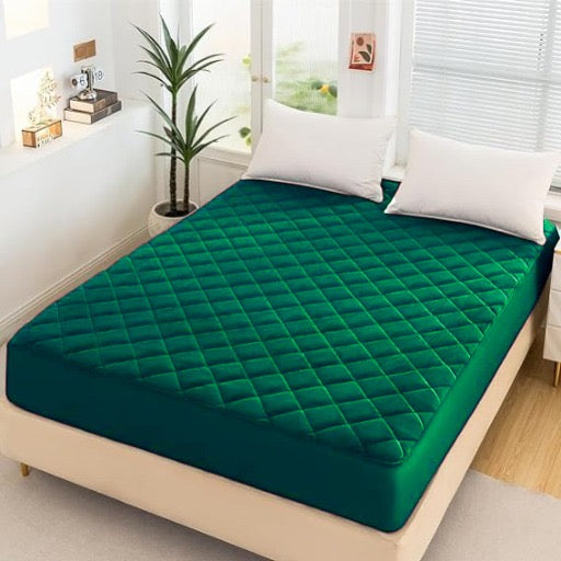 Ultrasonic 100% Waterproof Mattress Cover For Double Bed Fitted Mattress Protector Anti Sleep Bed Sheet (Green)